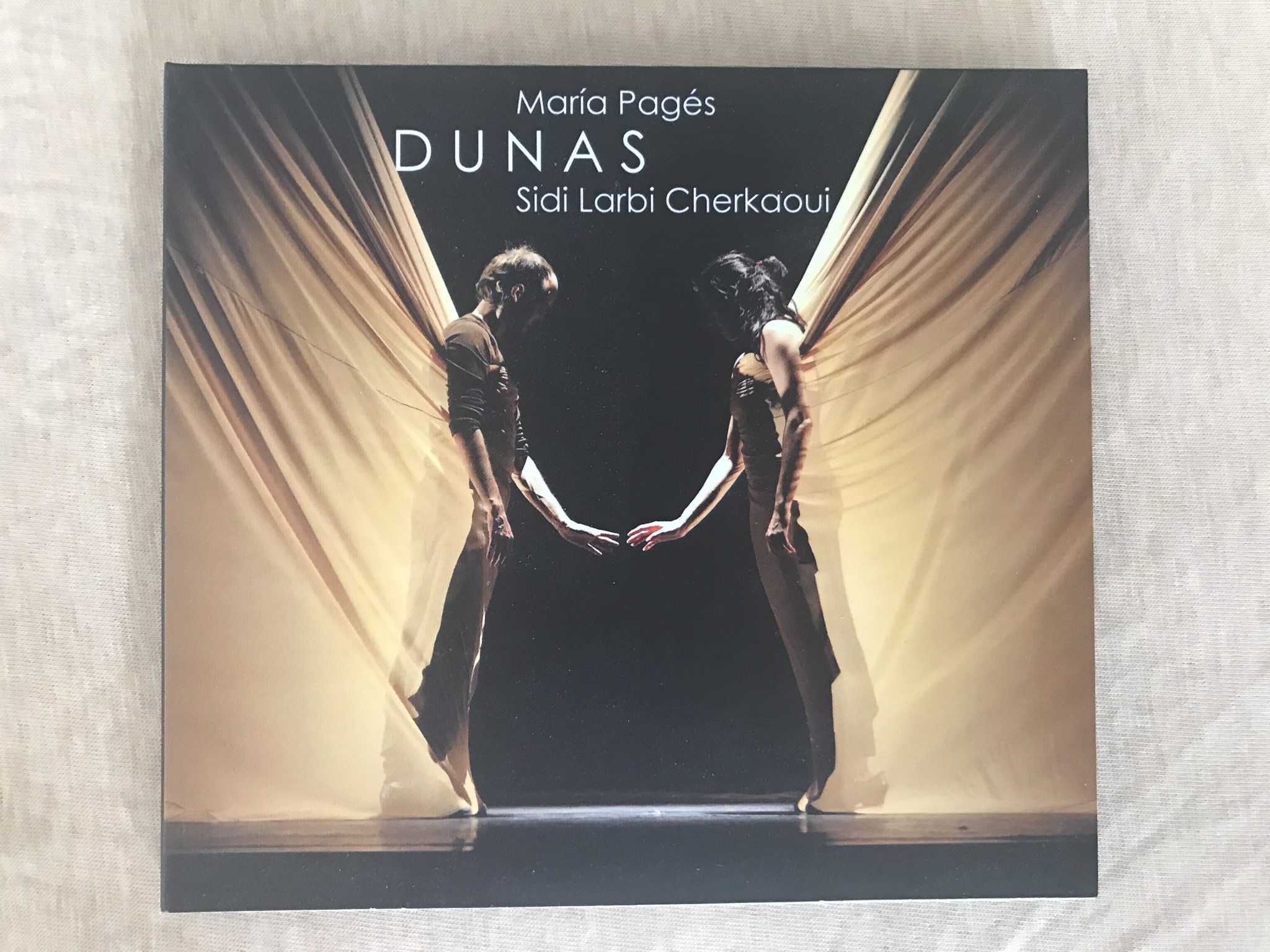ダンス界夢のコラボ　パヘス＆シェルカウイの「DUNAS」ドゥナス