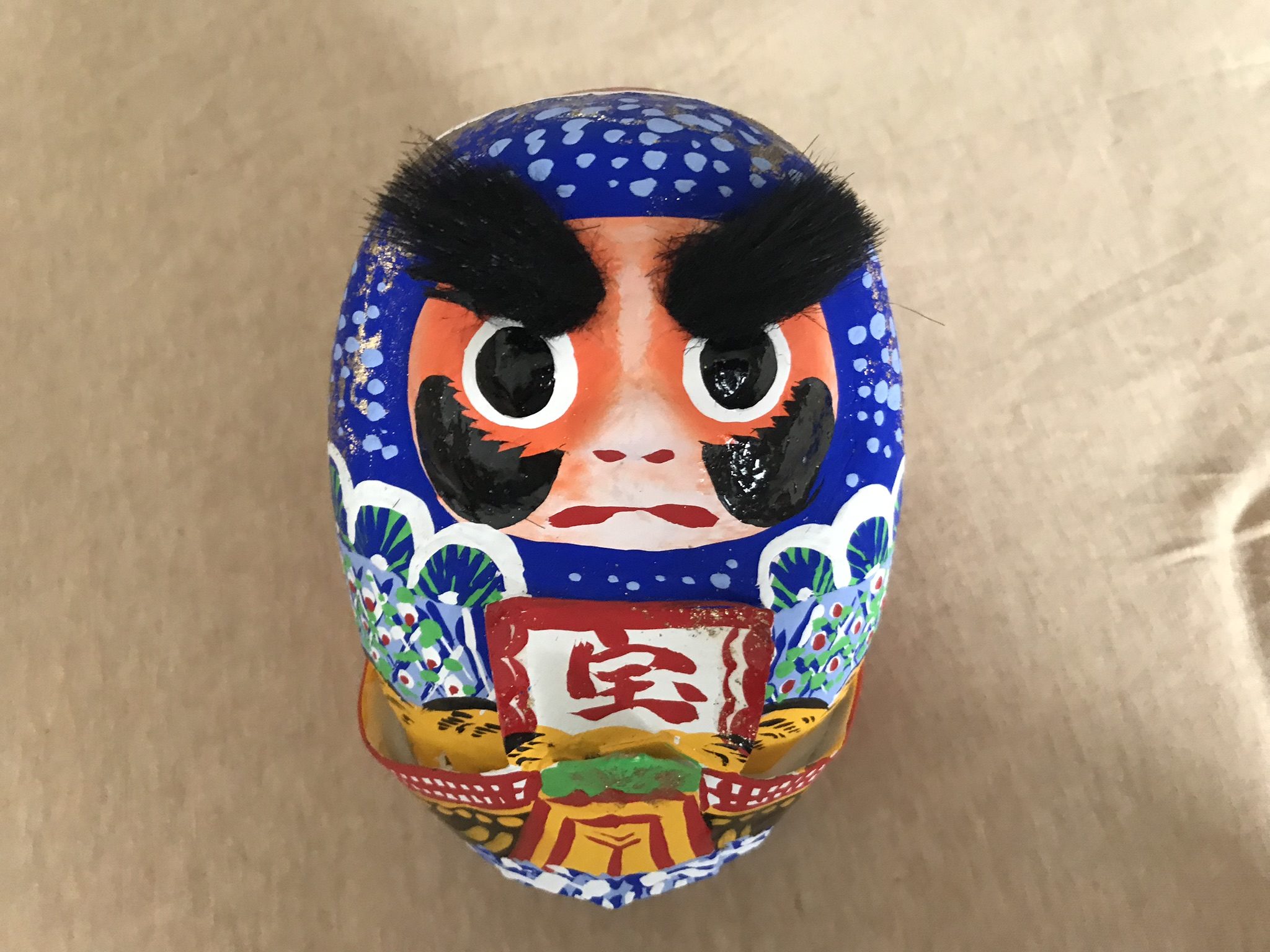宮城県仙台市の松川だるまは実に凜々しい男前のだるま