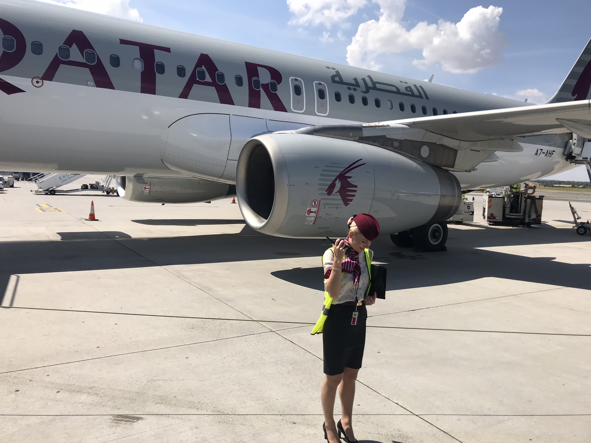 カタール航空のビジネス　羽田－ドーハ間のポーチのみアルマーニに代わっていた　QR813　
