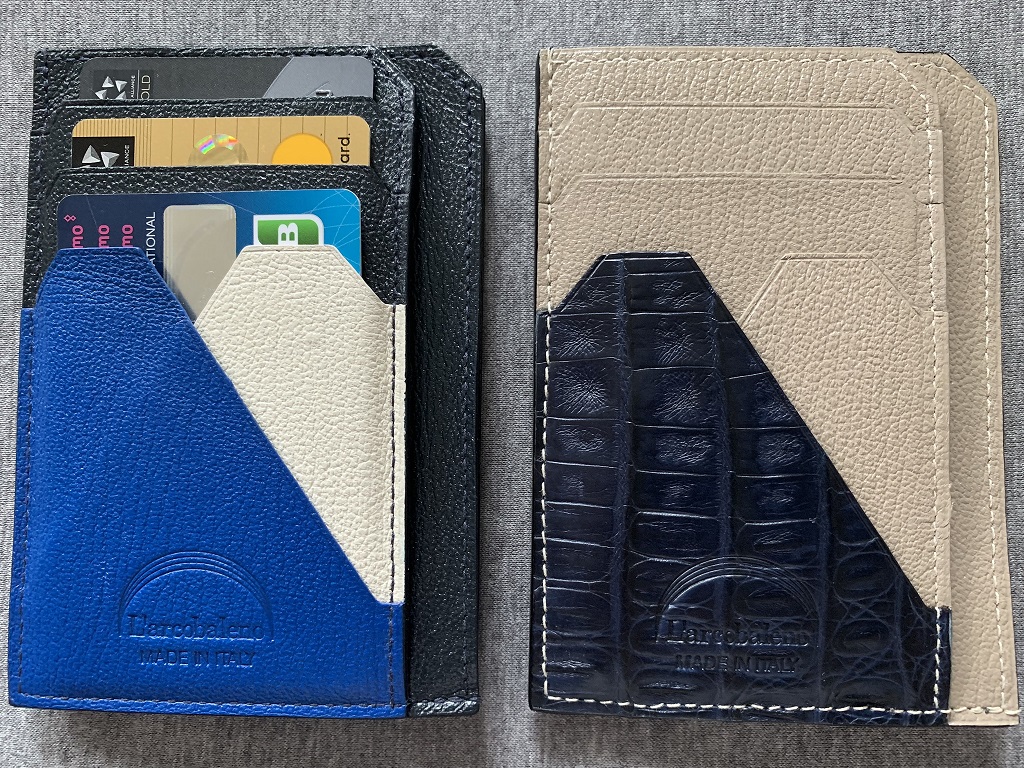 ANA A-styleショップで購入したL’arcobaleno(ラルコバレーノ)のスマートミニウォレットの別バージョンをツタヤで発見。即買いしてしまった