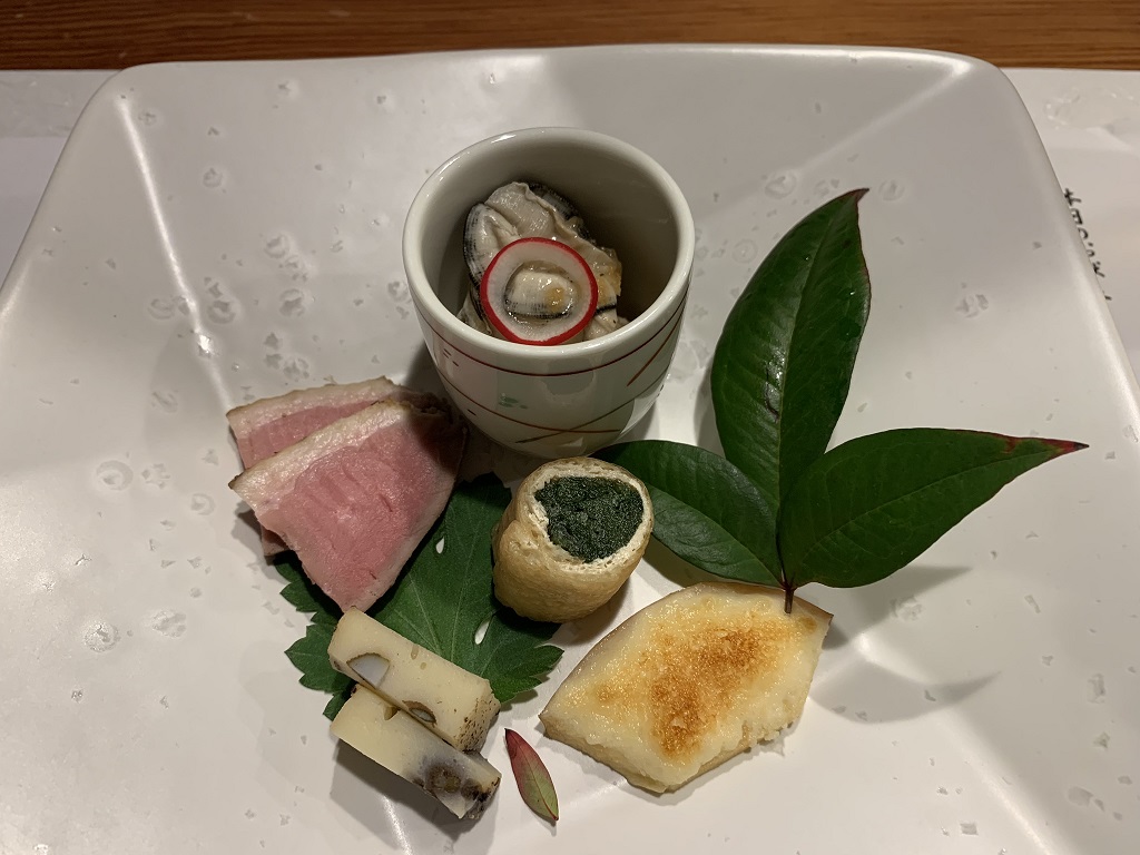 赤坂の和食の「とだ」の飲み放題付きの懐石料理には少しがっかりしたな。何か芋料理ばっかり食べさせられた印象
