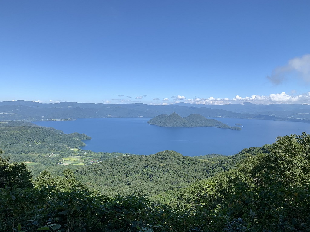 コロナ禍であの北海道のニセコ地区も今や芭蕉の“夏草や兵どもが夢の跡”の惨状