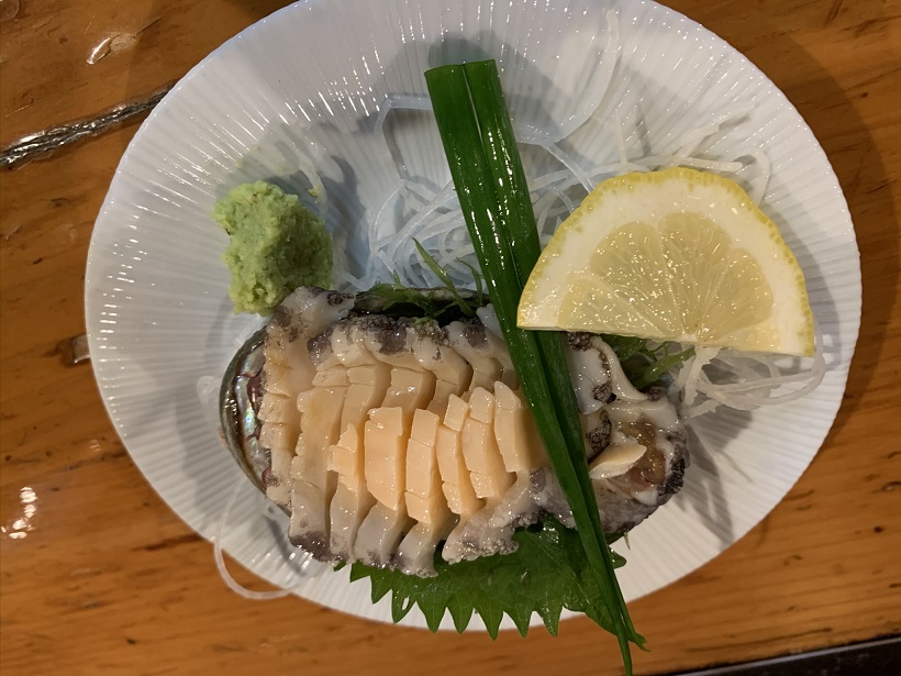 [宿泊記]稚内のホテルは「サフィールホテル稚内」に。少し高めですが、立地よし。夕食のあわびの刺身には驚愕。稚内恐るべし