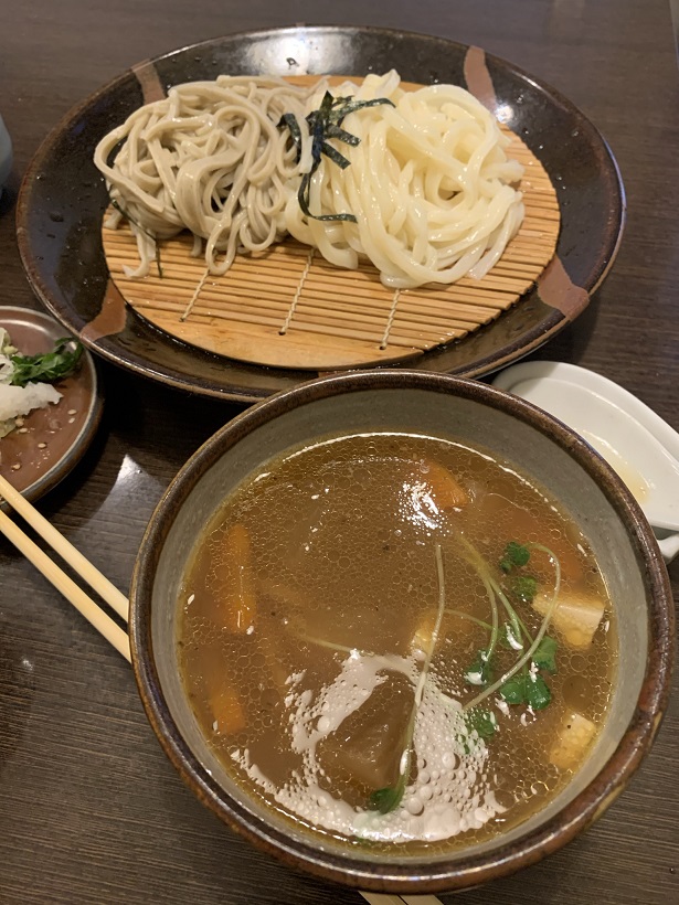 東京は赤羽橋にある「志な乃」で合盛とけんちん汁でほっこり、トルシエさんの元通訳のダバディさん御用達のお店