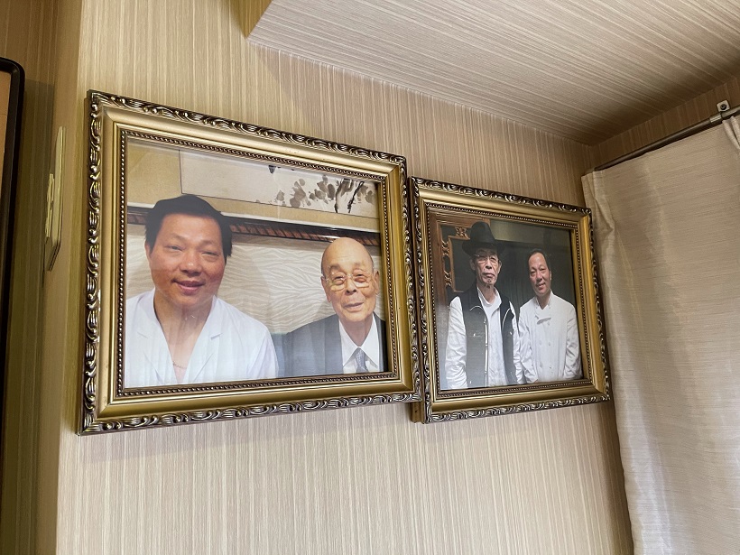 麻布台の「美林華飯店」ですきやばし次郎の小野二郎さんとニアミス、やっぱり干し豆腐にはシャンツァイが合うな