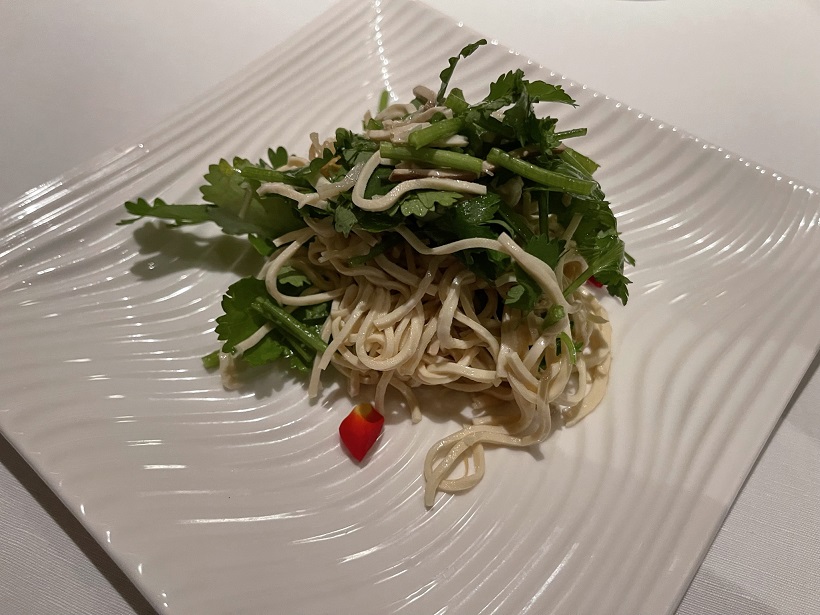 禁酒法空けの夕食、ここしかないだろう！六本木の中国飯店。“里芋の葱油炒め”にノックアウト