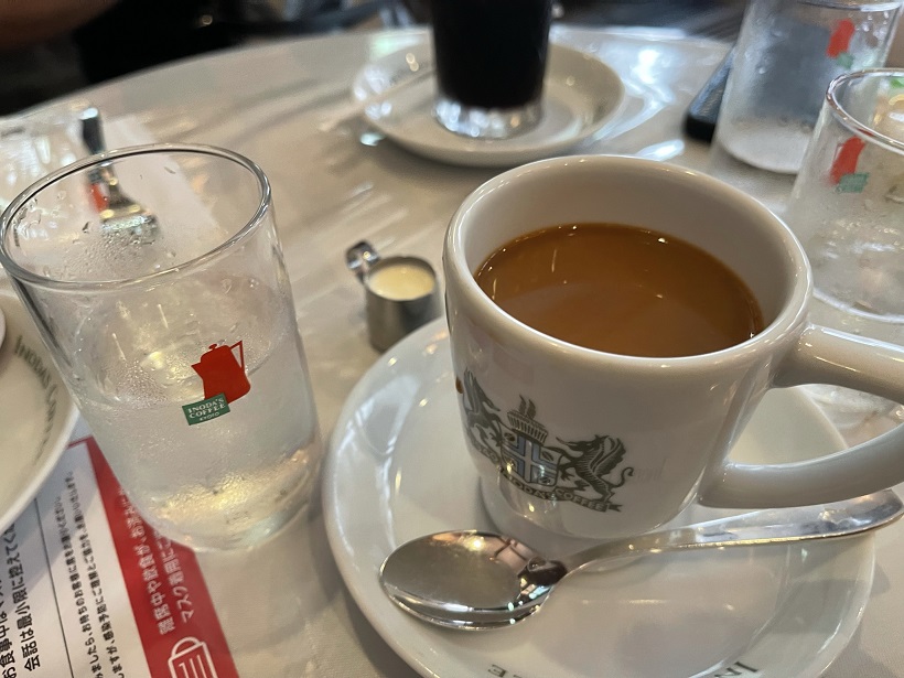 京都の定番朝食。「イノダコーヒ」で決まり。アラビアの真珠は酸味たっぷりだよ