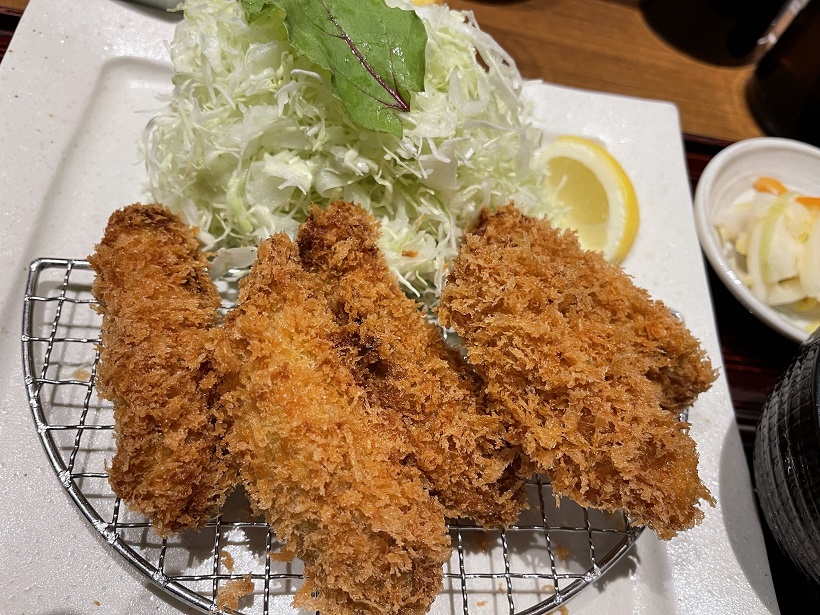 2021年シーズンの到来。本日も表参道の「とんかつまい泉」でカキフライを食す。やはり、たまらんな！