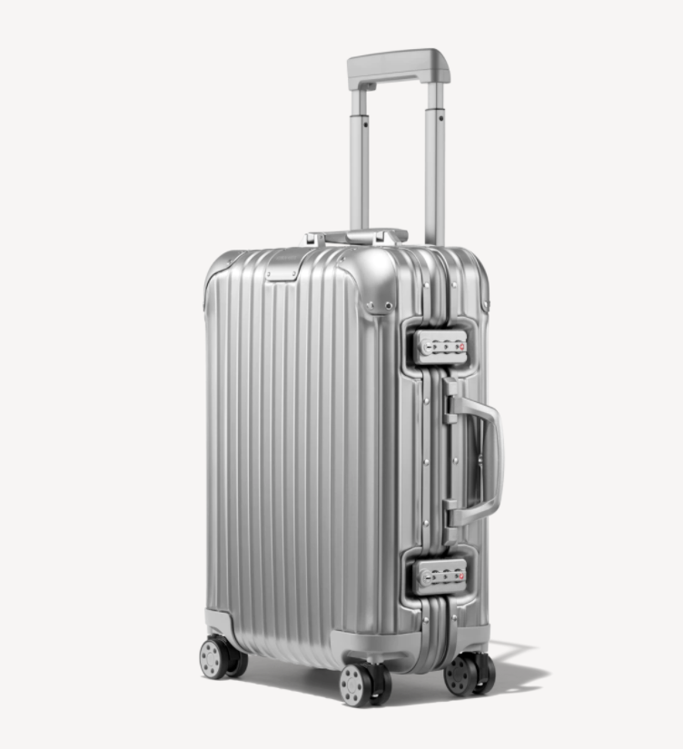 国内線で機内持ち込みできるトローリーは、リモワでは「CLASSIC Cabin S」、3センチの差が大きいんだな