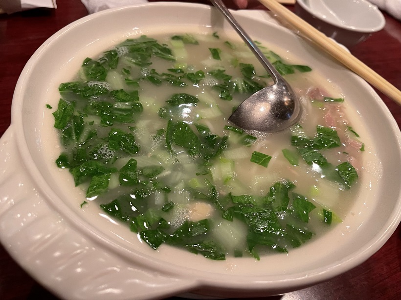 六本木の締めは老舗中華の「香妃園」でド定番の“鶏煮込みそば”を食す、恐るべし