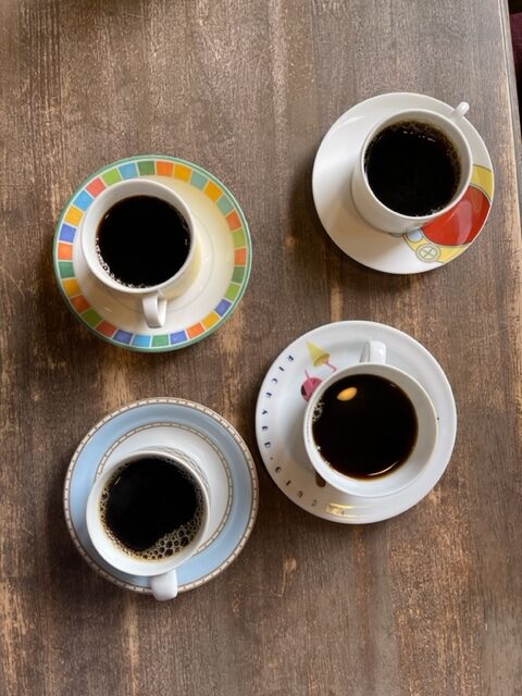 萩にこんなオシャレなカフェがあるとは、長屋門珈琲カフェ は維新とコーヒーの合体や