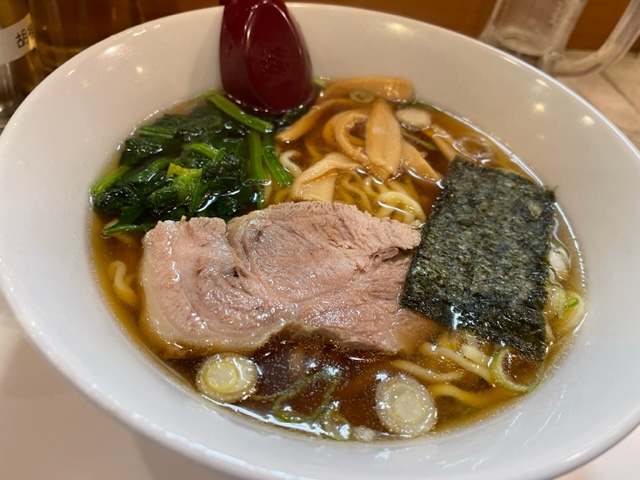 新橋の「らぁめんほりうち」を初訪問、スープも麺も具材もクオリティ高いよ、おつまみ盛り合わせには参ったな