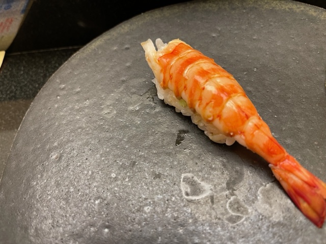 2023年新春のお寿司の食べ始めは、1月5日、六本木の「おつな寿司」へ。初競りの日が2023年の鮨屋の始まりだよね