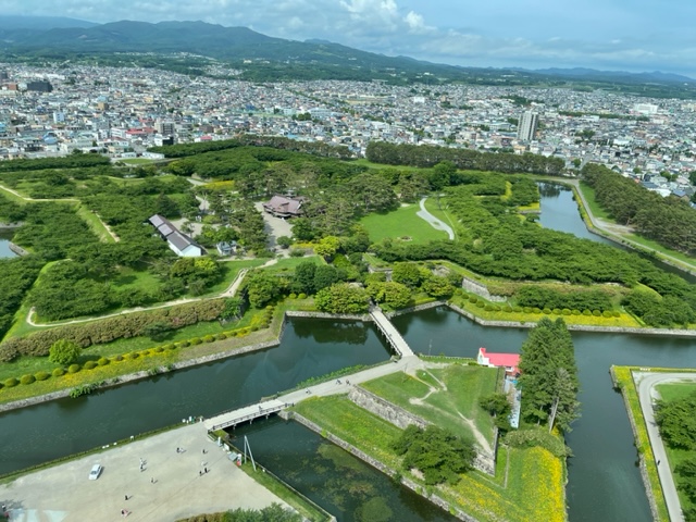 ［2023年夏北海道一周1］旅の始まりは函館から、函館山からは霧で景色見えず
